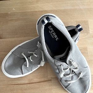 Selling cute Sperry shoe. Memory foam! They are really confortable!